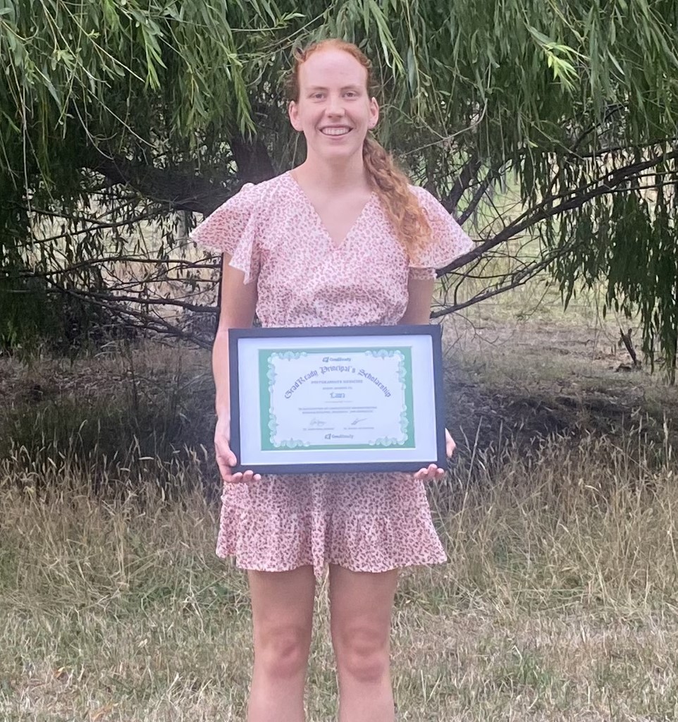 Photo of Laura Smith, 2024 GradReady Principal's Scholarship recipient from Ormond College